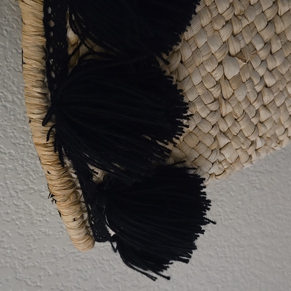 Shiraleah straw Bag - Picture 2 of 5